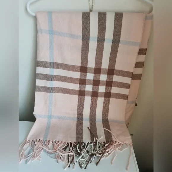 Royal Rossi 100% Mongolian Cashmere Plaid Extra Large Scarf. - Picture 2 of 5